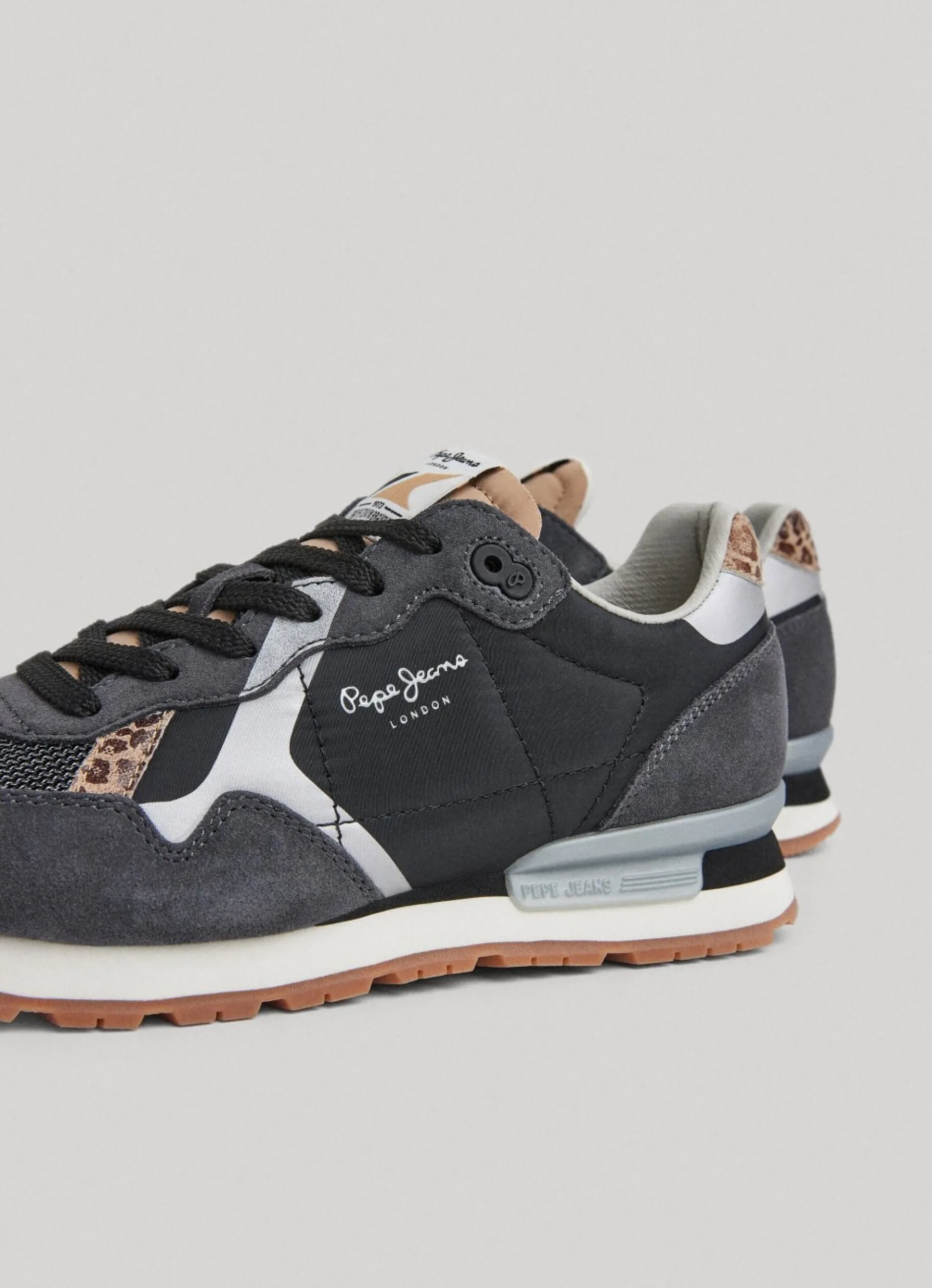 Women Pepe Jeans Brit Print Night Running Shoes