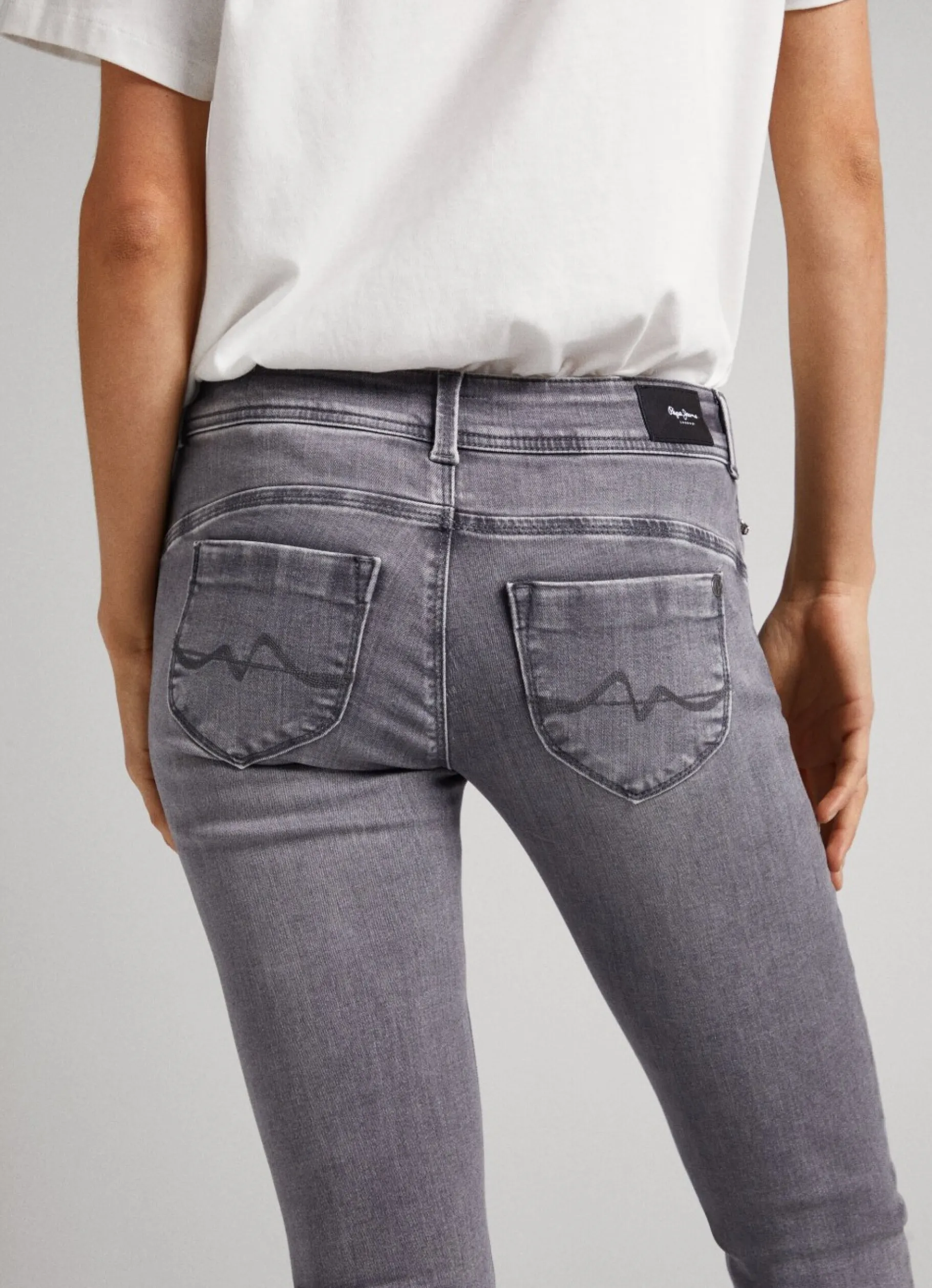 Women Pepe Jeans Brooke Regular Fit Mid-Rise Jeans