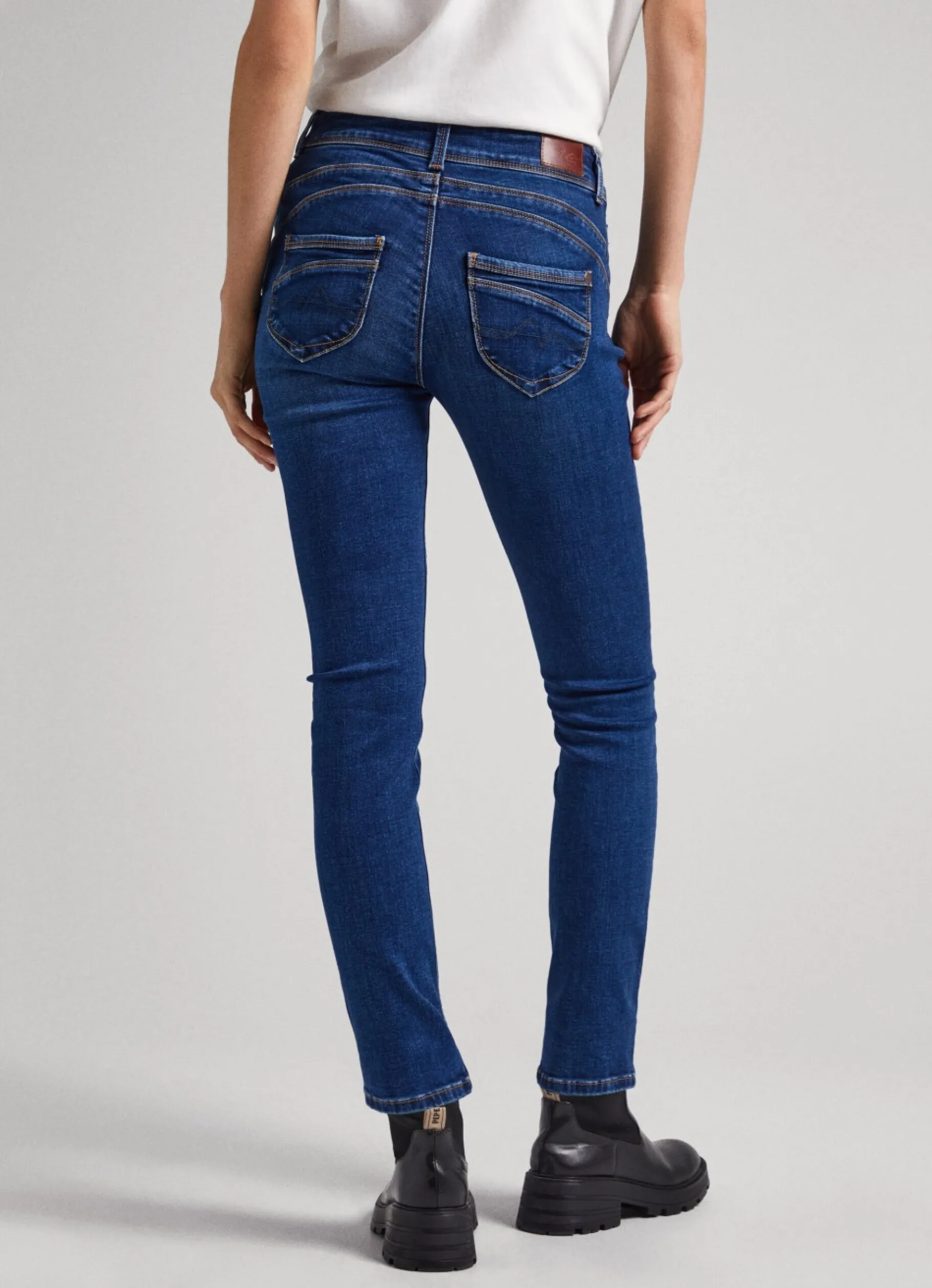 Women Pepe Jeans Brookes Regular Fit Mid-Rise Jeans