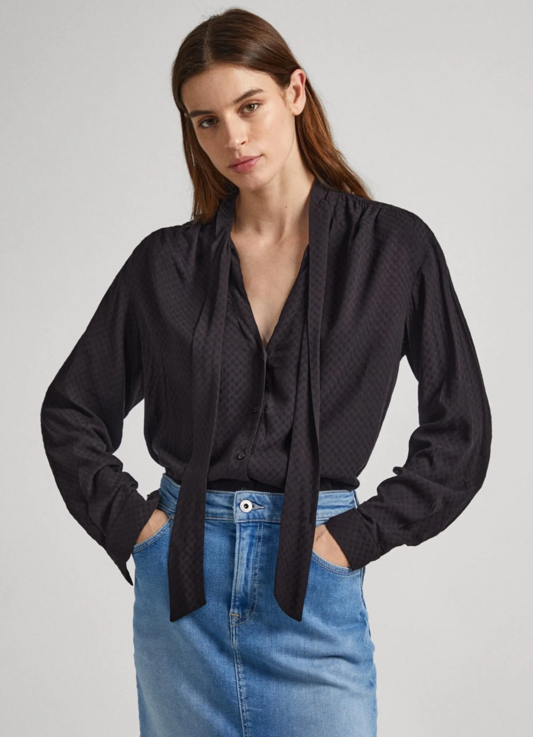 Women Pepe Jeans Dobby Blouse With Tie Neck