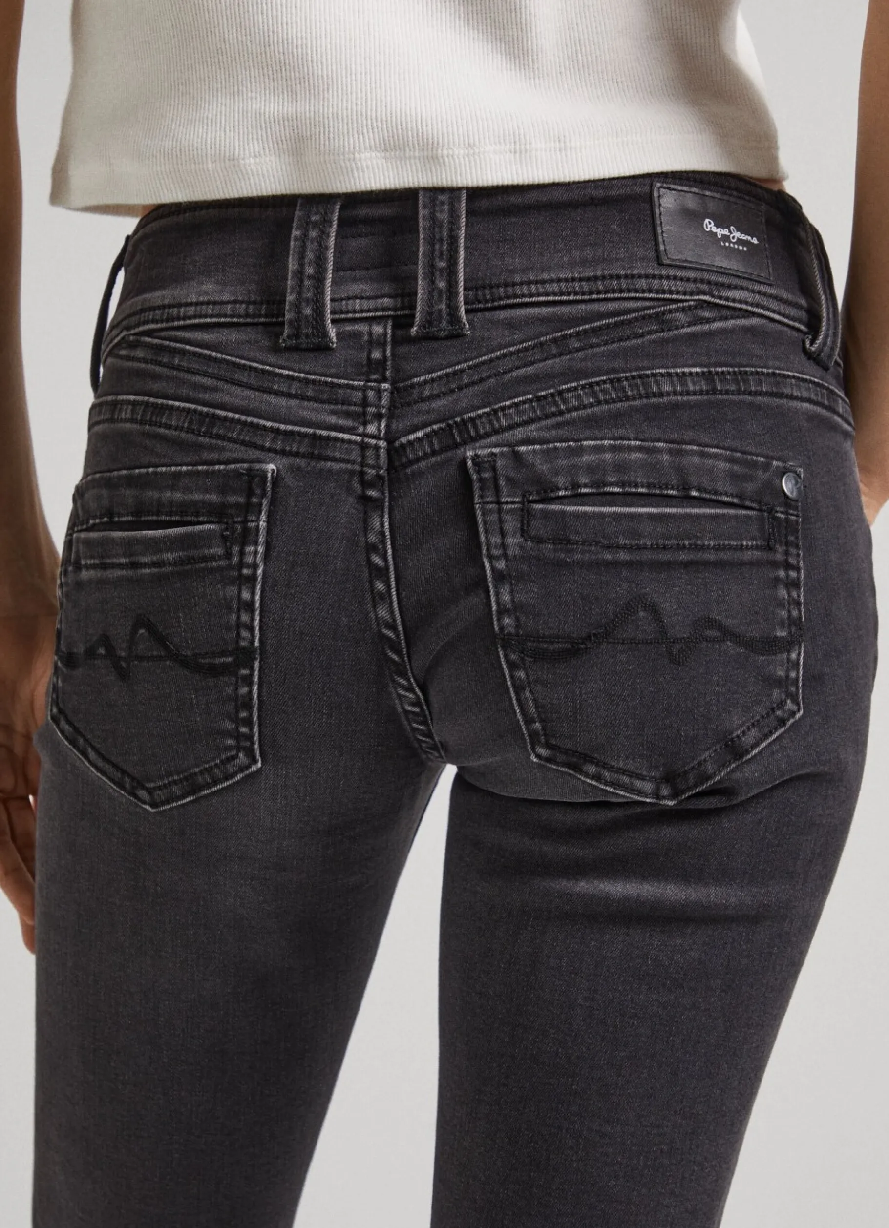 Women Pepe Jeans Gen Midrise Regular Fit Jeans