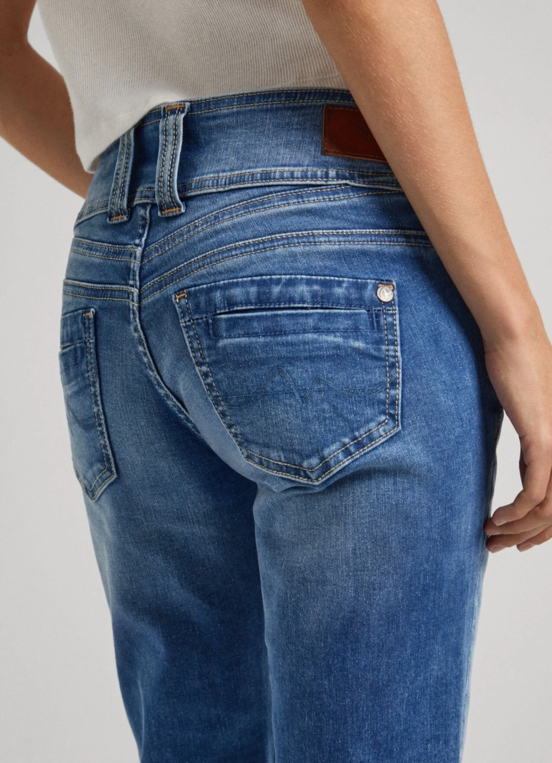 Women Pepe Jeans Gen Regular Fit Mid-Rise Jeans