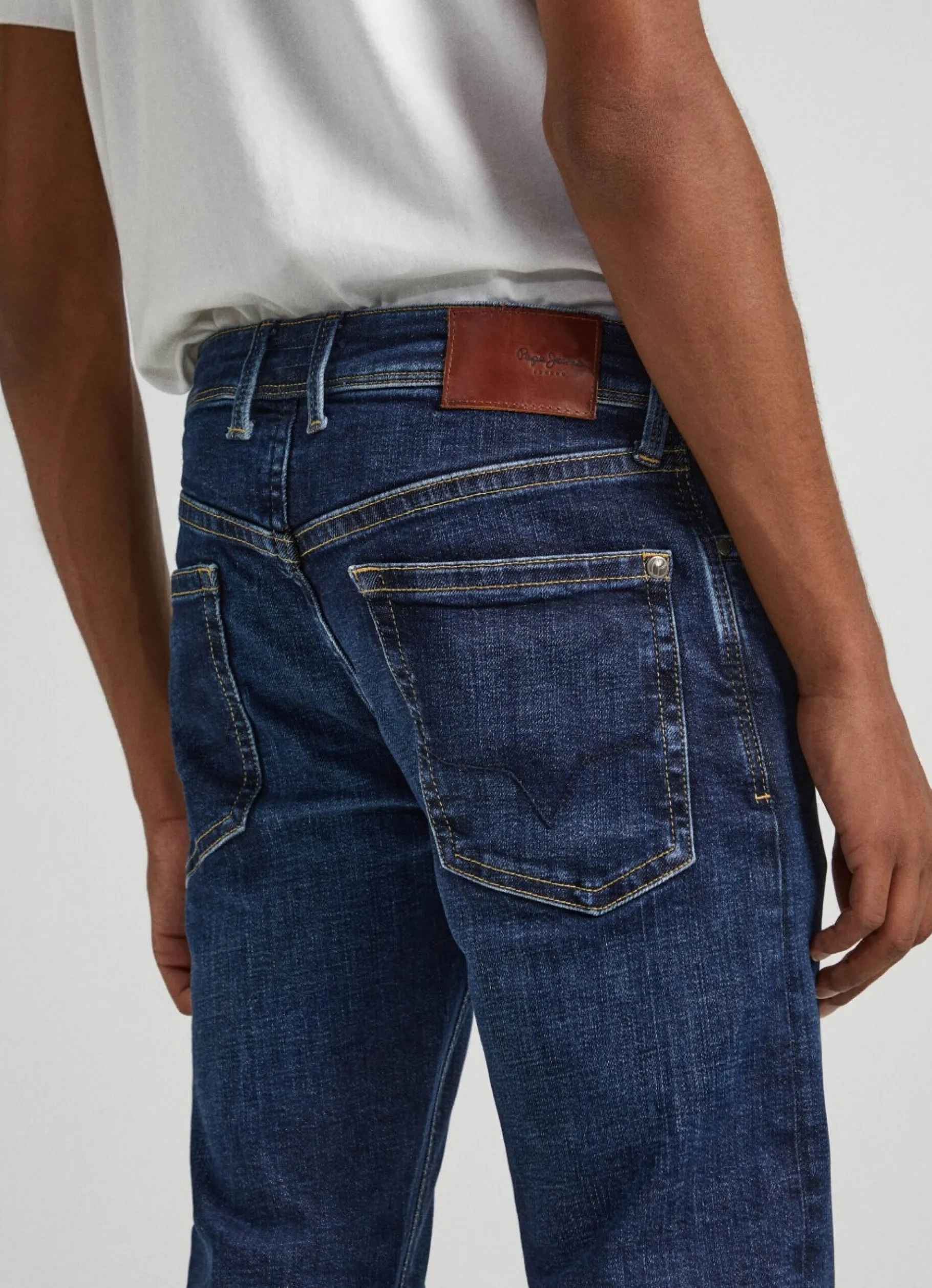 Men Pepe Jeans Hatch Slim Fit Low-Rise Jeans