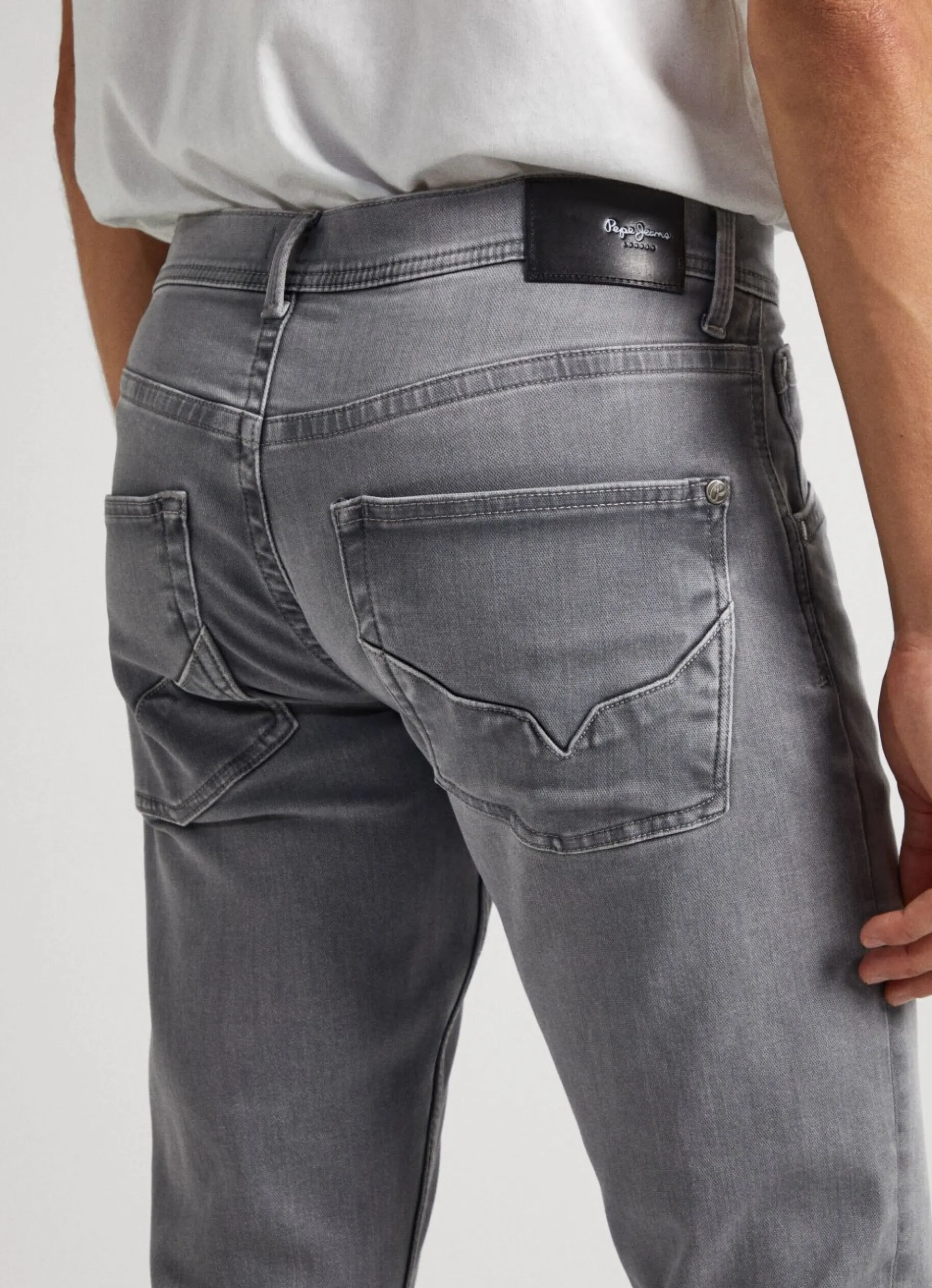 Men Pepe Jeans Track Regular Fit Mid-Rise Jeans
