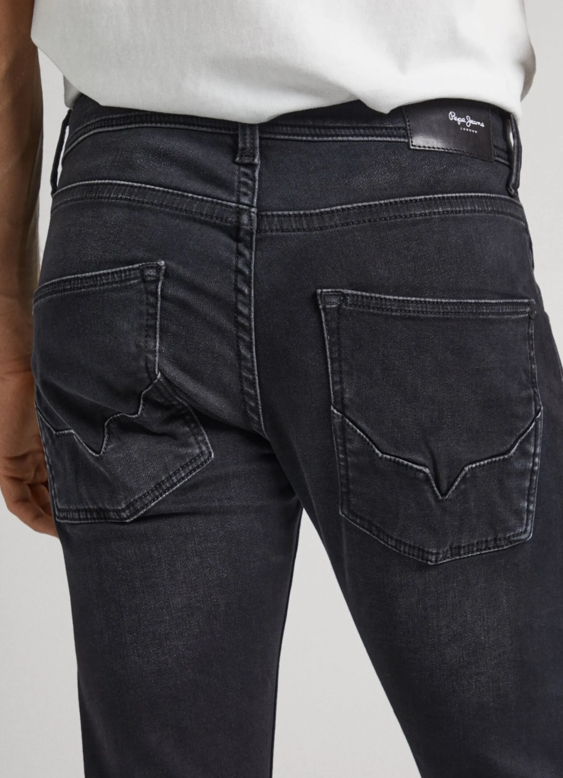 Men Pepe Jeans Track Regular Fit Mid-Rise Jeans