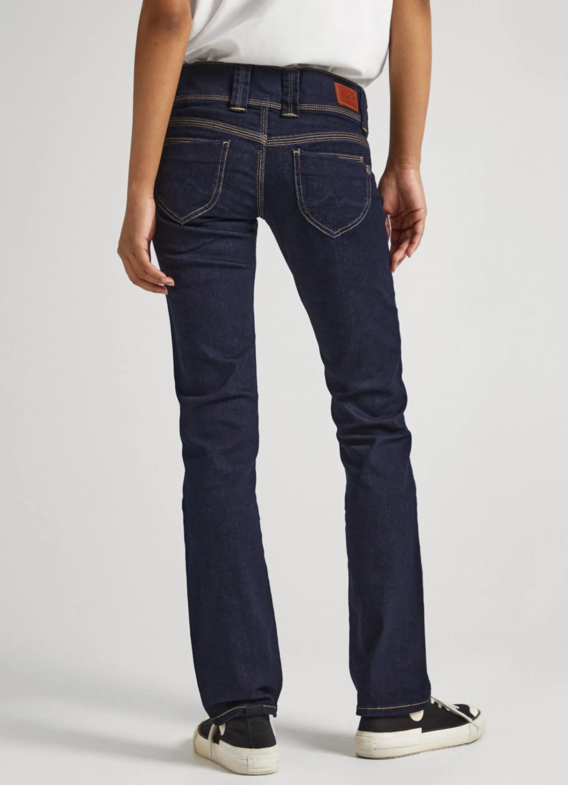 Women Pepe Jeans Venus Regular Fit Low-Rise Jeans