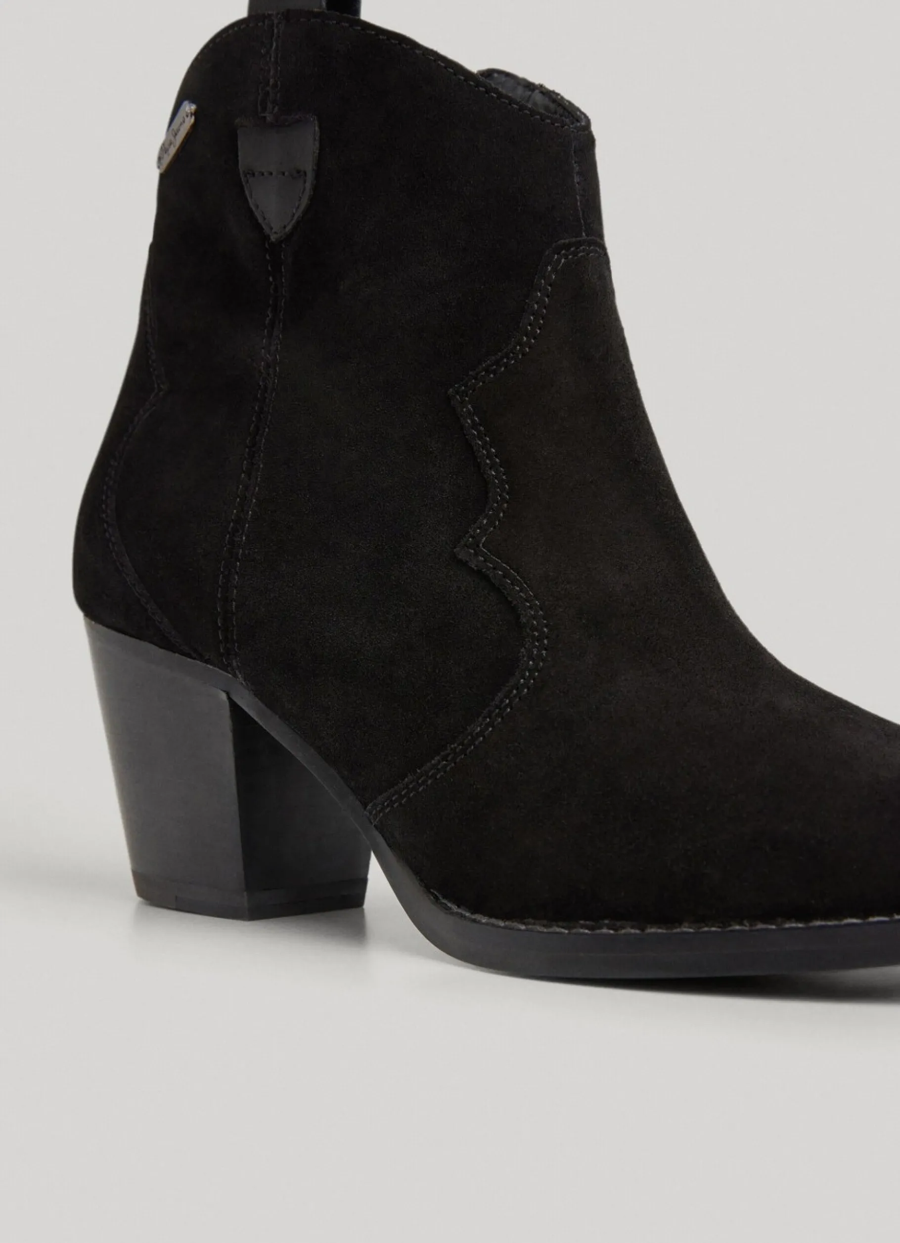 Women Pepe Jeans Zipped Suede Ankle Boots